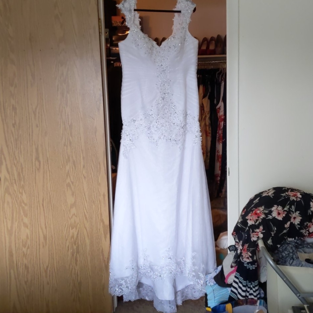 Mermaid style wedding dress